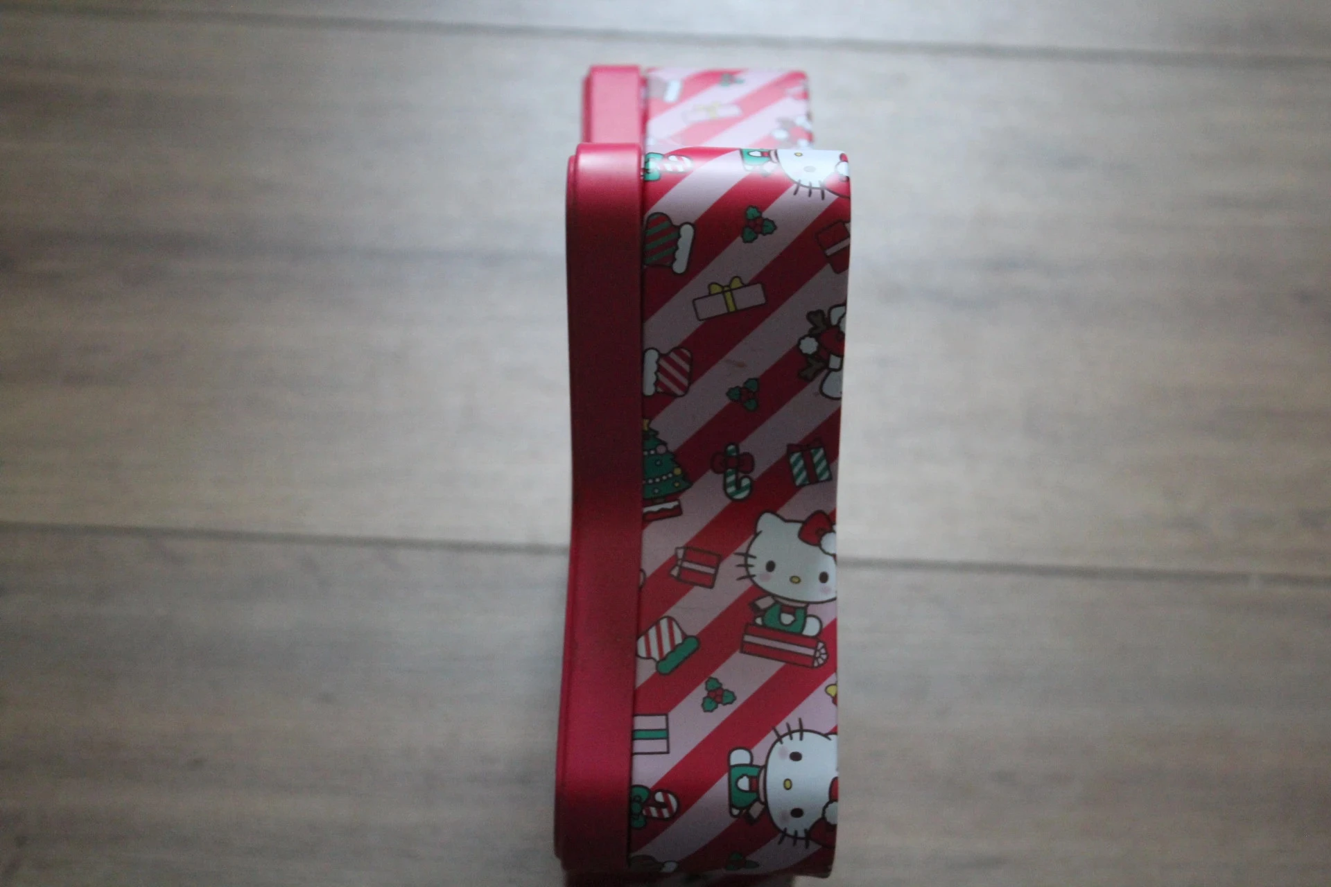 Caixa de metal Hello Kitty - Edição Especial de Natal – photo 10